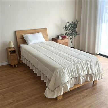 Cuvernă plisată din dantelă